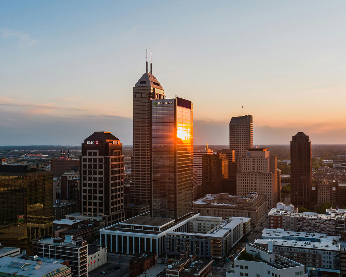 indianapolis skyline at sunrise, for page on diabetes dietitian in Indiana